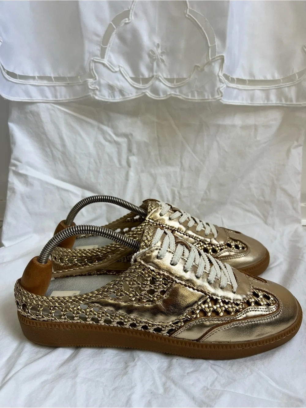 Dolce Vita Notice Slide Woven Stella Gold Metallic Mule Sneakers NWOT Size 10